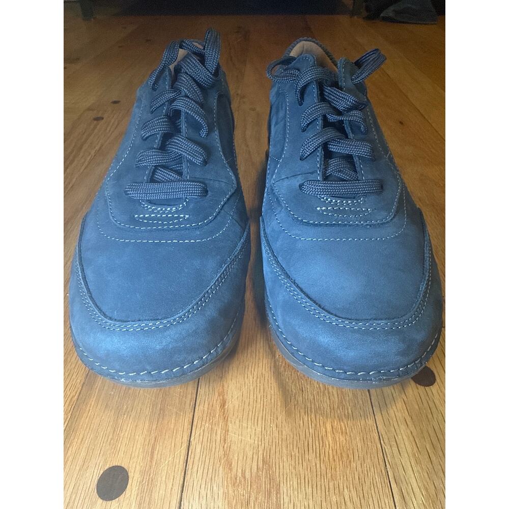 NEW Clarks Women's Appley Tie Sneakers 9 Wide Navy Nubuck Comfort Shoe - Picture 8 of 8